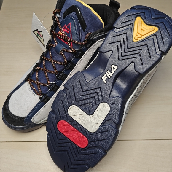 FILA GranHill 2 Outdoor Trail Sneakers New with Box Men’s Navy Grey - Picture 8 of 16